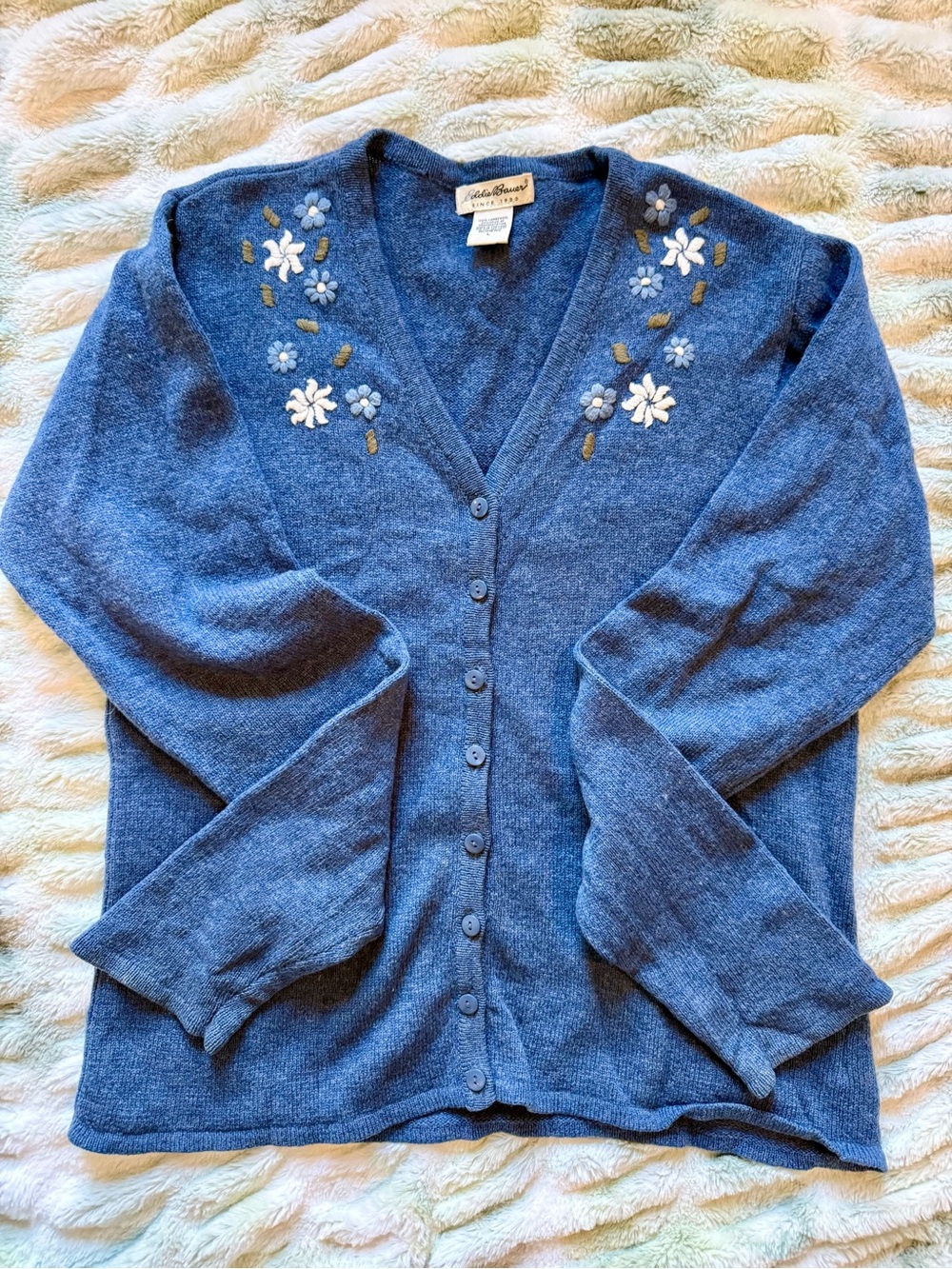 Vintage Eddie Bauer 100% Lambswool Floral Embroidered Cottagecore Cardigan Blue